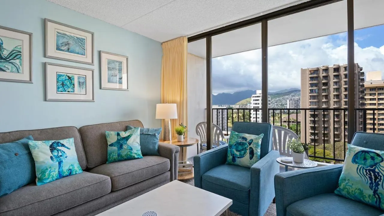 Manta Ray Suite At The Waikiki Banyan Honolulu Apartment